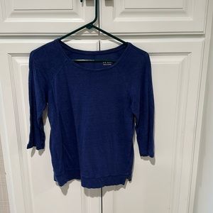 Boden Small 100% Linen Top in blue